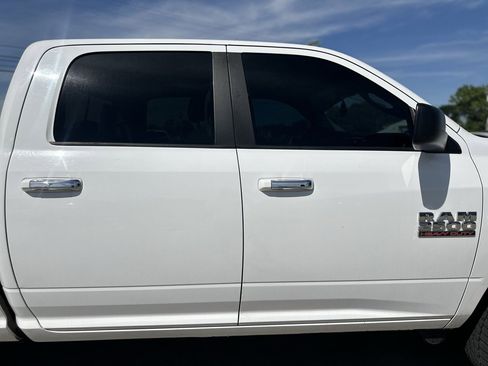 Used 2016 RAM 2500 SLT w/ Protection Group AWD/4WD image 9
