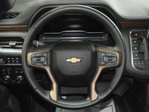 Used 2024 Chevrolet Tahoe High Country AWD/4WD image 35