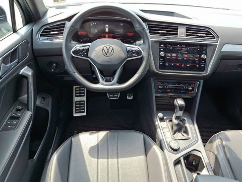 Used 2024 Volkswagen Tiguan SE R-Line image 22