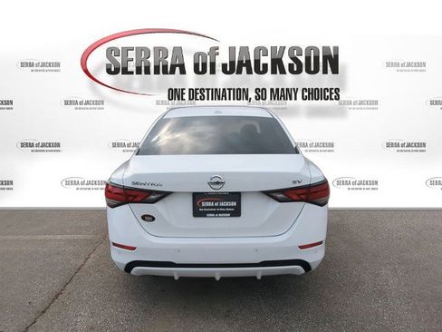 Used 2021 Nissan Sentra SV image 7