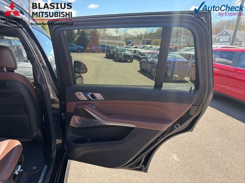 Used 2022 BMW ALPINA XB7 AWD/4WD image 46