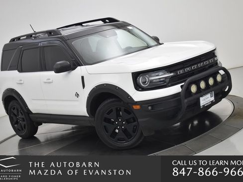 Used 2022 Ford Bronco Sport Outer Banks w/ Tech Package AWD/4WD image 2