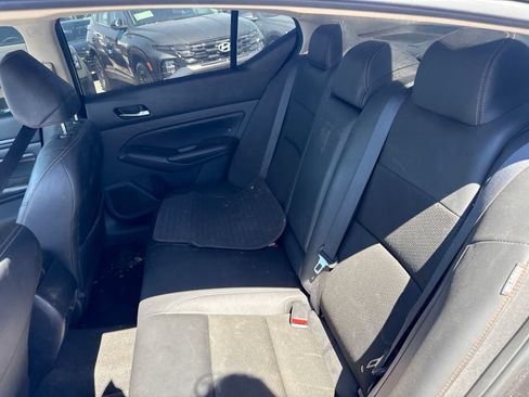 Used 2022 Nissan Altima 2.5 SR FWD image 16