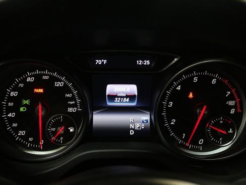 Used 2019 Mercedes-Benz CLA 250 image 26