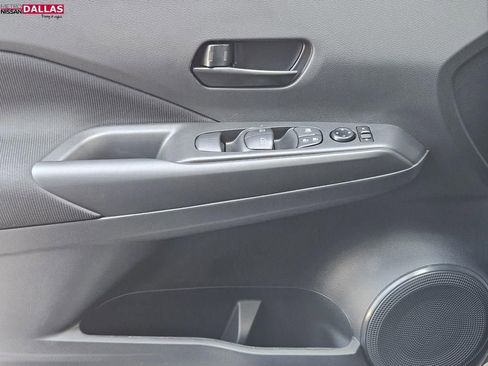 New 2025 Nissan Kicks Play S image 17