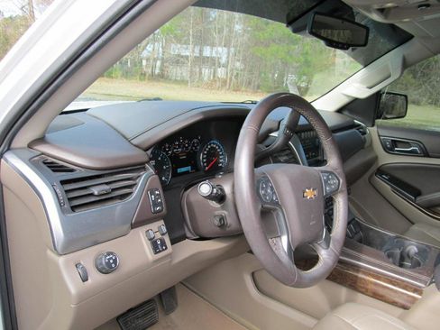 Used 2017 Chevrolet Tahoe LT image 20