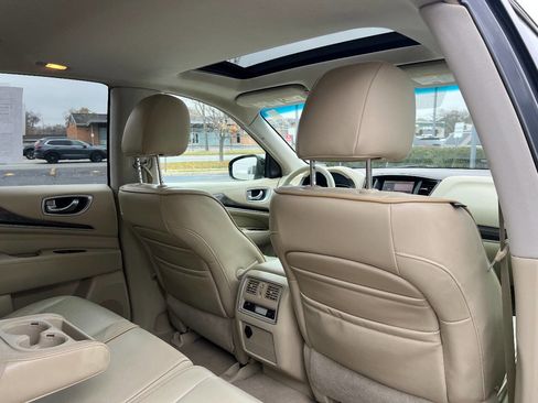 Used 2013 INFINITI JX35 AWD w/ Cargo Pkg image 28