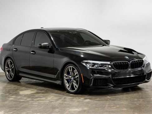 Used 2018 BMW M550i xDrive image 7