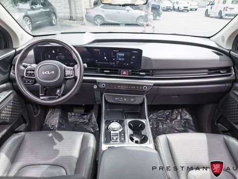 Used 2025 Kia Carnival SX Prestige FWD image 39