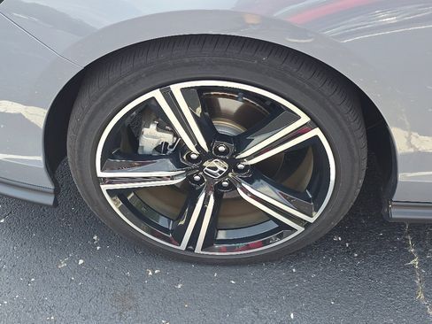 Used 2025 Honda Accord Sport image 11