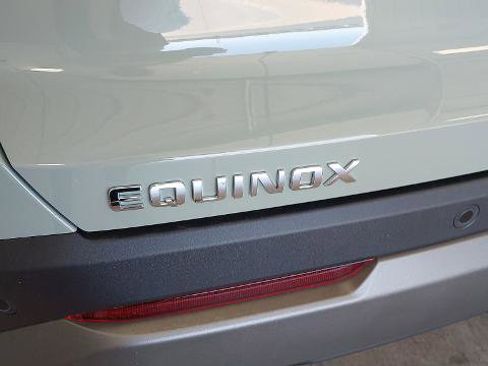 New 2026 Chevrolet Equinox LT w/ Convenience Package II image 33