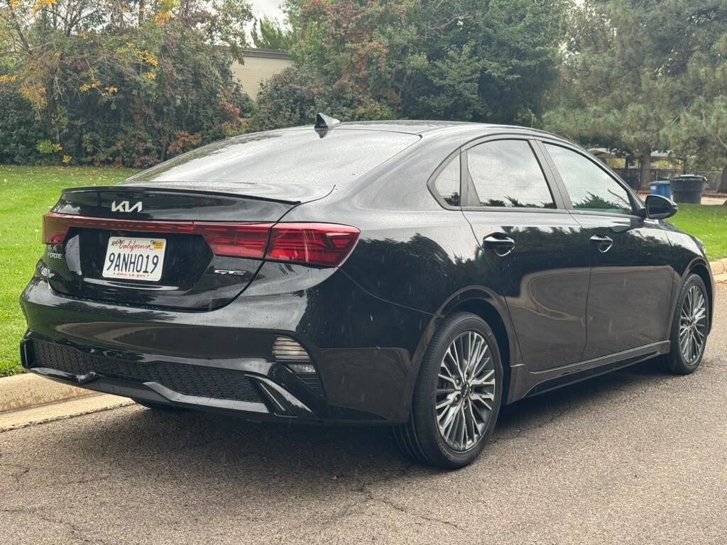 Used 2022 Kia Forte GT-Line w/ GT-Line Technology Package FWD image 3
