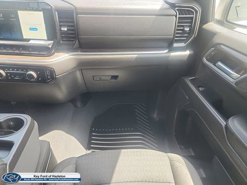 Used 2022 Chevrolet Silverado 1500 LT w/ Z71 Off-Road Package AWD/4WD image 11