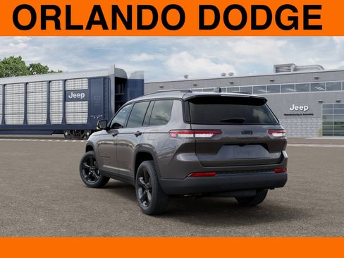 New 2025 Jeep Grand Cherokee L Altitude RWD image 3