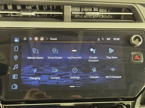 New 2027 Chevrolet Bolt LT w/ Comfort Package FWD image 17