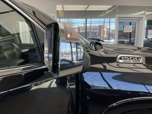 Used 2019 RAM 1500 Laramie image 8