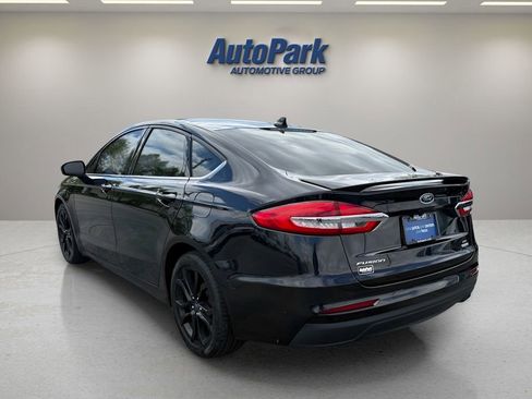 Used 2020 Ford Fusion SE w/ Equipment Group 151A FWD image 7