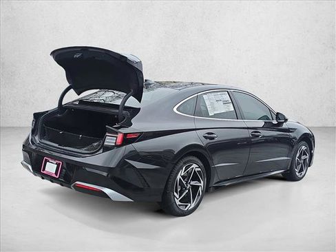 New 2026 Hyundai Sonata SEL image 2