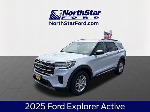 Used 2025 Ford Explorer Active AWD/4WD image 1