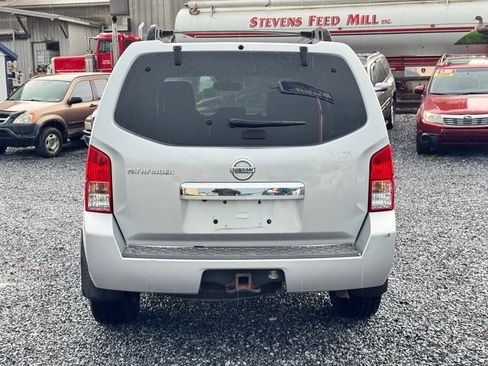 Used 2012 Nissan Pathfinder SV AWD/4WD image 6