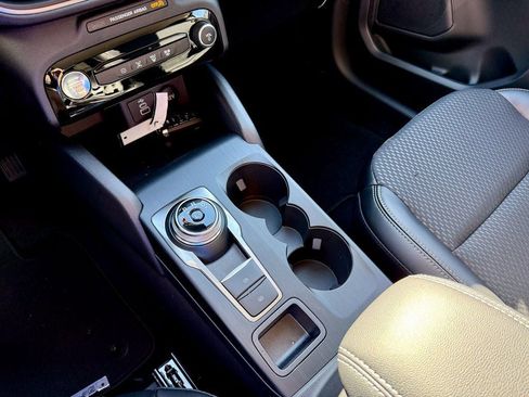 New 2026 Ford Escape SE image 21