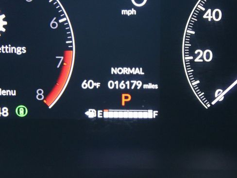 Used 2023 Honda HR-V LX image 31