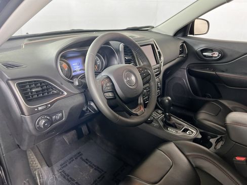 Used 2022 Jeep Cherokee Trailhawk w/ Sound & Nav Group image 9