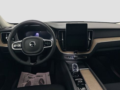 New 2026 Volvo XC60 B5 Core image 23