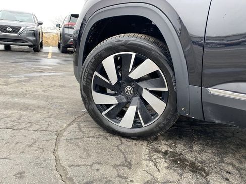 New 2025 Volkswagen Atlas Cross Sport SEL image 40