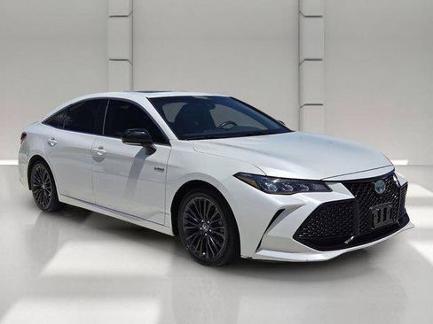 Used 2019 Toyota Avalon XSE FWD image 7
