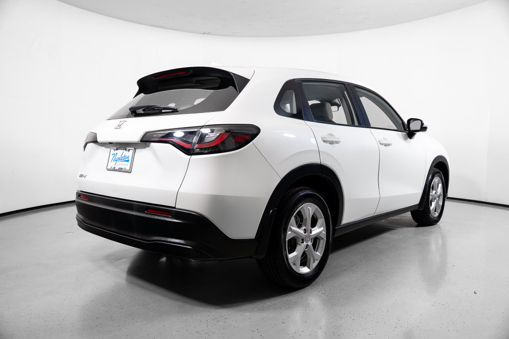 Used 2024 Honda HR-V LX image 9
