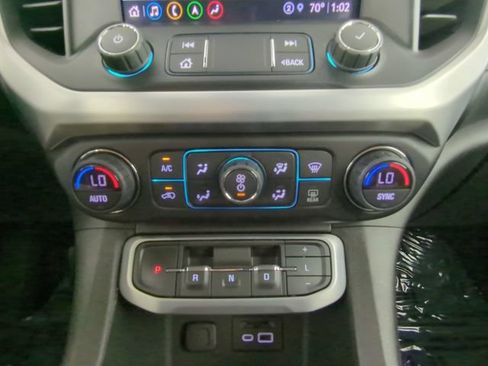 Used 2021 GMC Acadia SLT FWD image 23