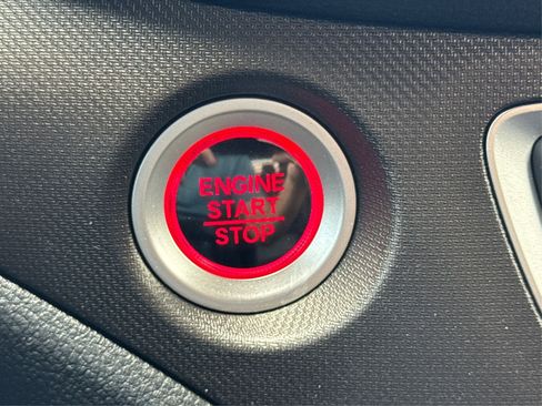 Used 2022 Honda Pilot TrailSport image 29