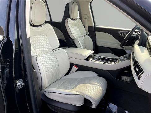 Used 2023 Lincoln Aviator Black Label Grand Touring AWD/4WD image 30