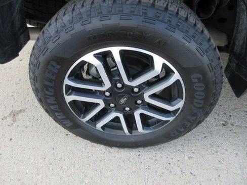 Used 2024 Ford Ranger Lariat image 36