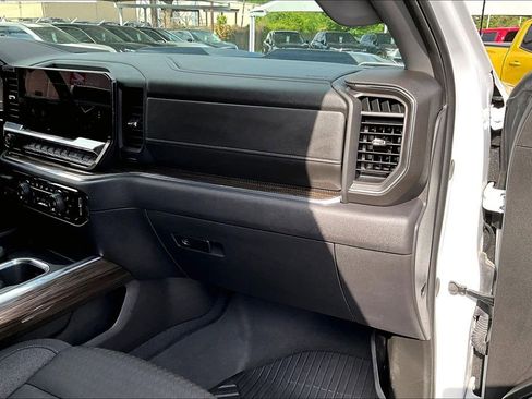 Used 2024 Chevrolet Silverado 1500 LT Trail Boss w/ Protection Package AWD/4WD image 19