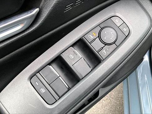 Used 2026 Nissan Sentra SV w/ Floor Mat Package FWD image 19