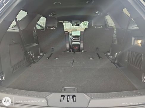 New 2026 Ford Explorer ST-Line w/ ST-Line Street Pack image 17