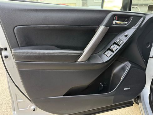 Used 2017 Subaru Forester 2.5i Limited image 40