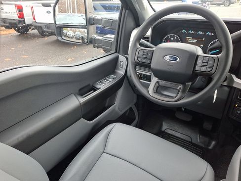 New 2026 Ford F450 XL w/ XL Chrome Package image 9