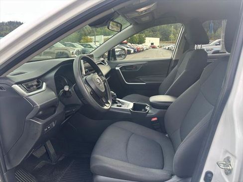 Certified 2023 Toyota RAV4 LE AWD/4WD image 14