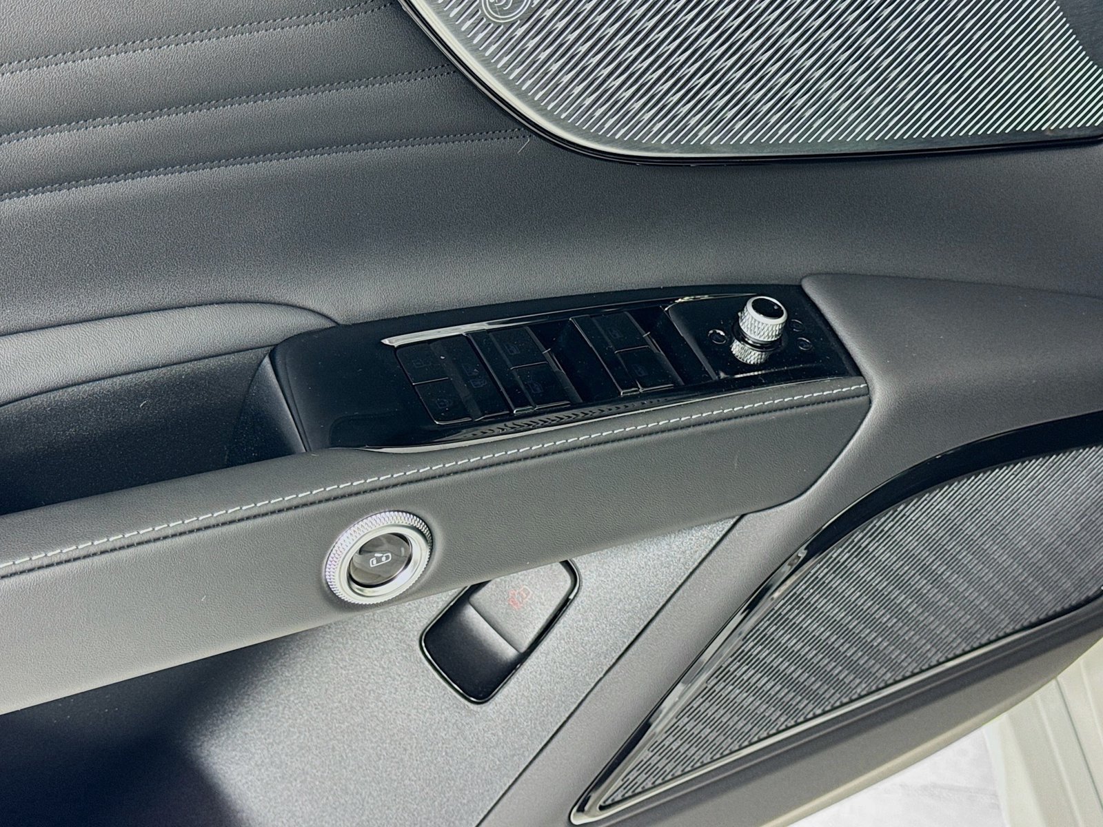 Used 2025 Maserati Grecale GT AWD/4WD image 17