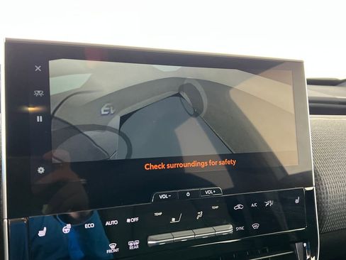 Used 2024 Subaru Solterra Limited image 46