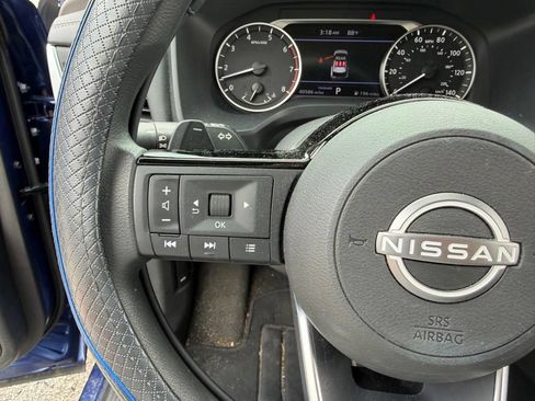 Used 2023 Nissan Rogue SV FWD image 28