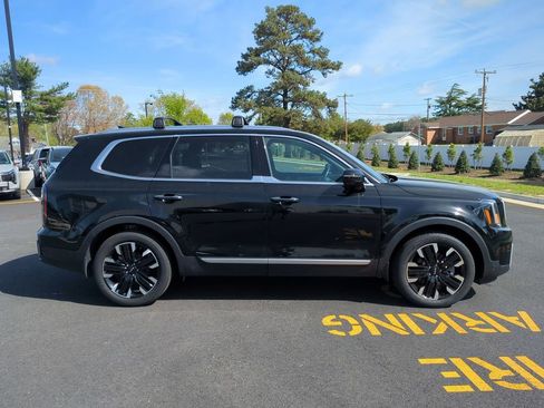 Used 2024 Kia Telluride SX Prestige w/ Towing Package image 3