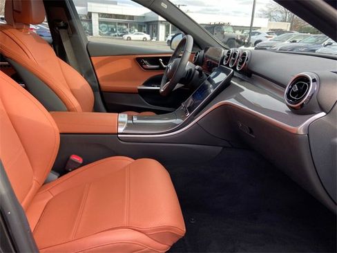 Used 2023 Mercedes-Benz C 300 4MATIC Sedan image 24