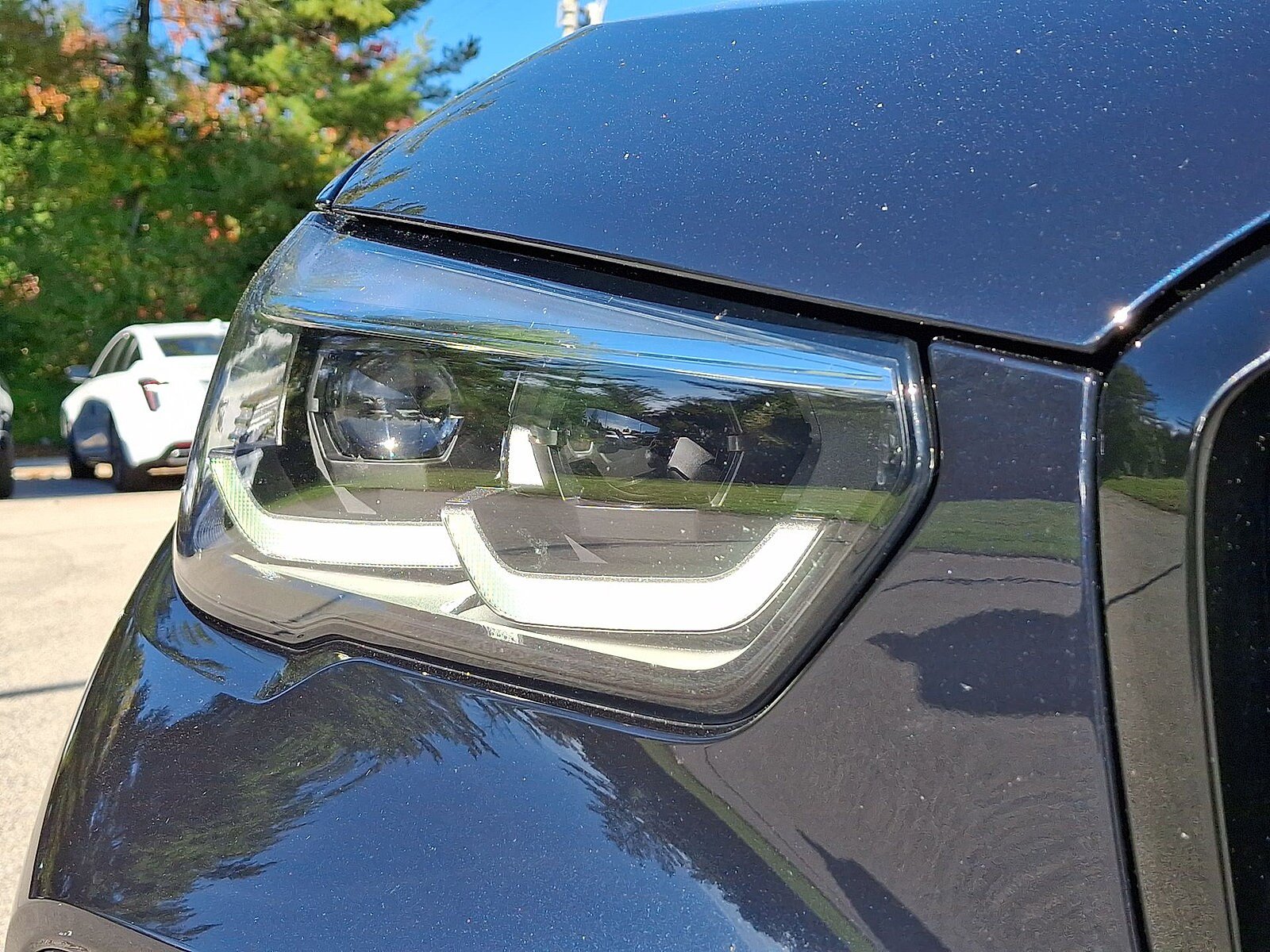Used 2022 BMW X5 xDrive40i w/ M Sport Package AWD/4WD image 28