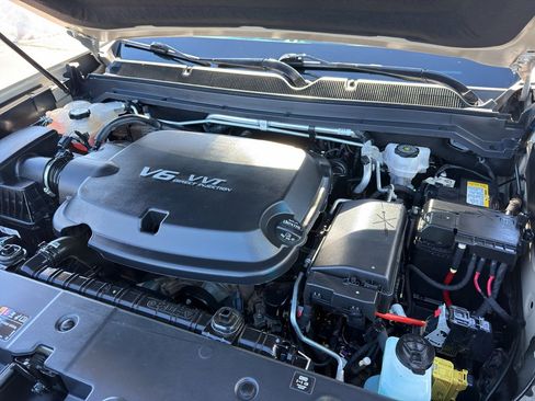 Used 2022 GMC Canyon AT4 w/ Trailering Package image 11