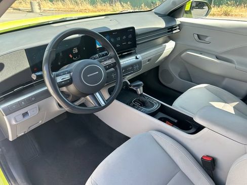 Used 2024 Hyundai Kona SEL AWD/4WD image 24
