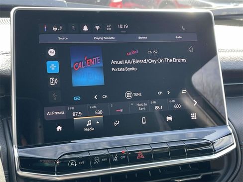 New 2026 Jeep Compass Latitude image 17